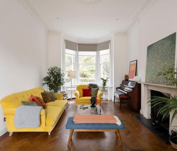 4 bedroom link detached house to rent - Photo 1