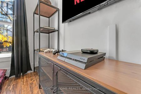 418 QUEEN STREET W - Photo 5