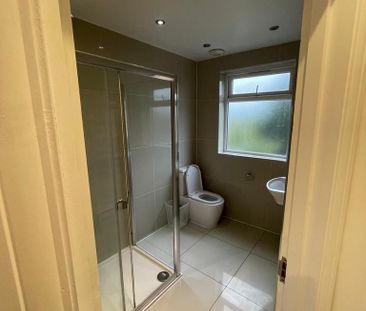 3 bedroom apartment to rent - Photo 6