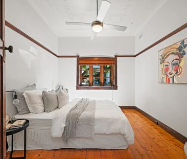 Charming family abode - Photo 5