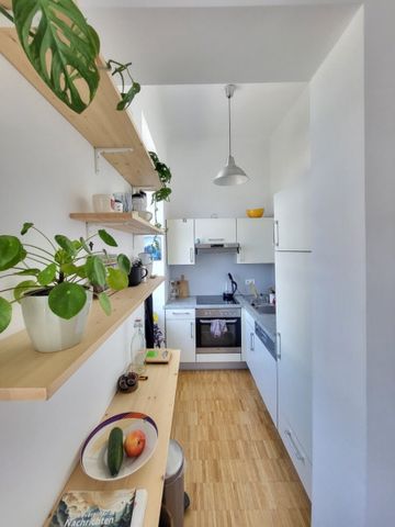 Altbau-Juwel im Lendviertel! 3,40m Raumhöhe, 2 große Zimmer, Ruhelage nah Lendplatz - Foto 3