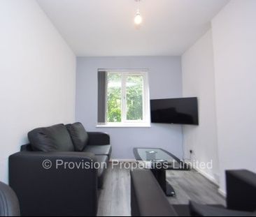 4 Bedroom House near Leeds University - Photo 6