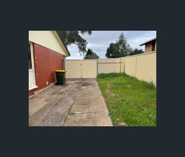 5 Oswin Court, Morphett Vale, SA 5162 - Photo 5