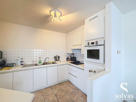 Appartement met 2 slaapkamers in hartje Zomergem - Photo 1