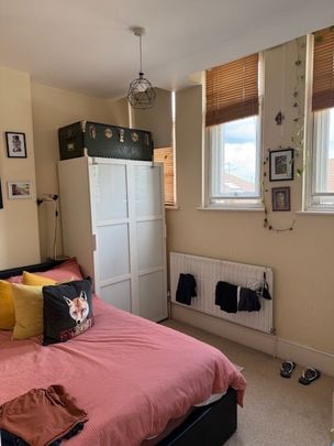 2 Bed Flat, Harvey Court, SW14 - Photo 1
