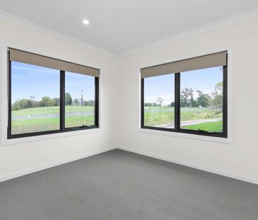 Modern 2-Bedroom Unit in Lalor - Photo 3