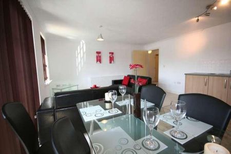 Elphins Drive, Wilderspool, WA4 - Photo 3