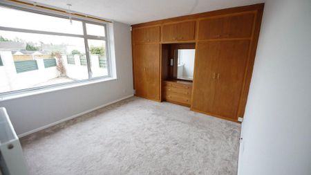 2 bedroom semi-detached bungalow to rent - Photo 4