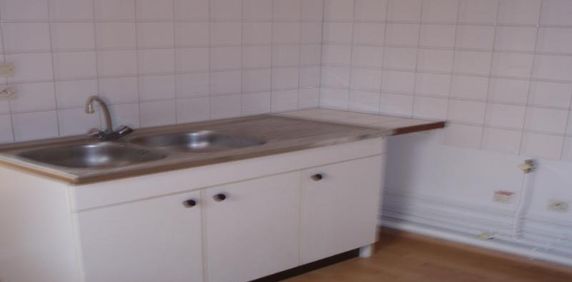 Location Appartement 3 pièces 50m² CHARNAY LES MACON 71850 - Photo 2