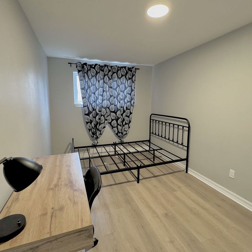 For Lease - 100 King Edward Avenue Unit# 2, London South, Ontario - Photo 1