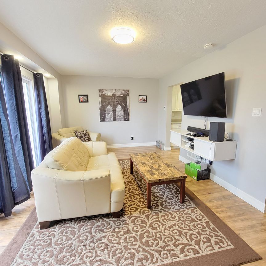 For Lease - 801 Osgoode Drive Unit# 28, London South, Ontario - Photo 1