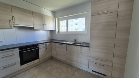 Lumineux et confortable appartement de 3.5 pièces avec vue dégagée - Photo 5