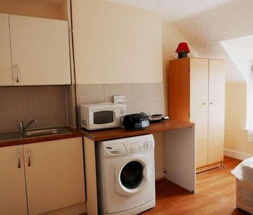 Longbridge Road, Dagenham, RM8 - Photo 6