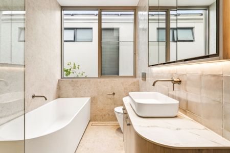 105 Murriverie Road, North Bondi NSW 2026 - House For Rent | Domain - Photo 5