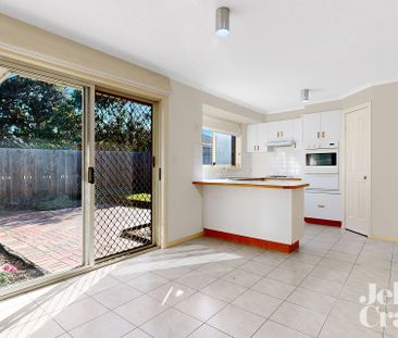 2/581 South Road, Bentleigh East - Photo 2