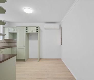 2-Bedroom Apartment with Lock-Up Garage - Photo 6