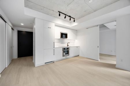 For Lease - 689 The Queensway Street Unit# 331, Toronto, Ontario - Photo 4