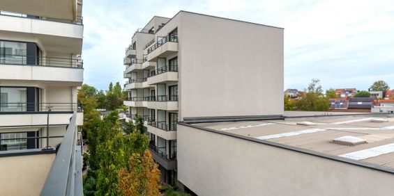 Appartement te huur in Evere voor € 1.500 met 2 slaapkamers - Photo 3