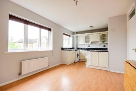 House share to rent - Photo 2