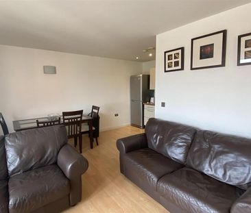 2 bedroom apartment to rent - Photo 3