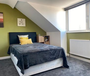 1 bedroom in a house share to rent - Photo 3