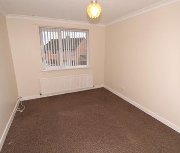 11a Coolehill Crescent, BT365AB - Photo 3