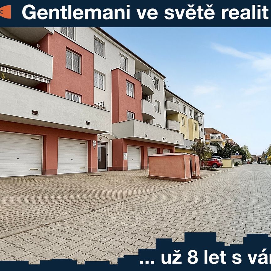 Pronájem bytu 4+kk 111 m² - Fotografie 1