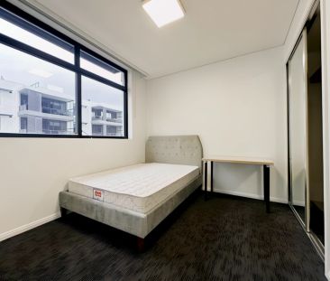 3 bed 2 bath*1103 - Photo 4