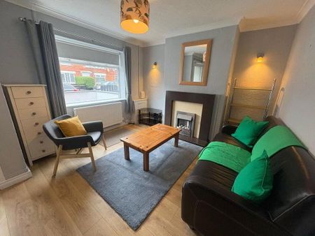 36 Whitehall Gardens, Belfast, BT7 3GW - Photo 3