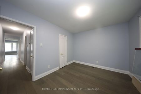 For Lease - 9 Stoney Creek Drive, Toronto, Ontario - Photo 2