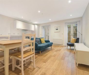 Lynedoch Terrace, Glasgow, G3 - Photo 1