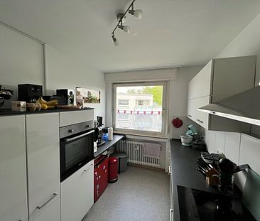 Renovierte 3-Zimmer-Wohnung mit Loggia und Garage in zentraler Wohnlage! - Foto 1