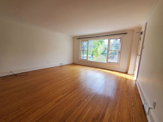 For Lease - 21 Love Crescent Unit# Main Floor, Toronto, Ontario - Photo 1