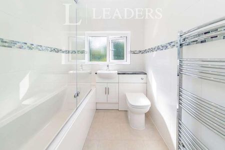 Copse Close, East Grinstead, RH19 - Photo 4