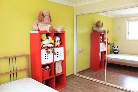 Great Two Bedroom Townhouse - Photo 3