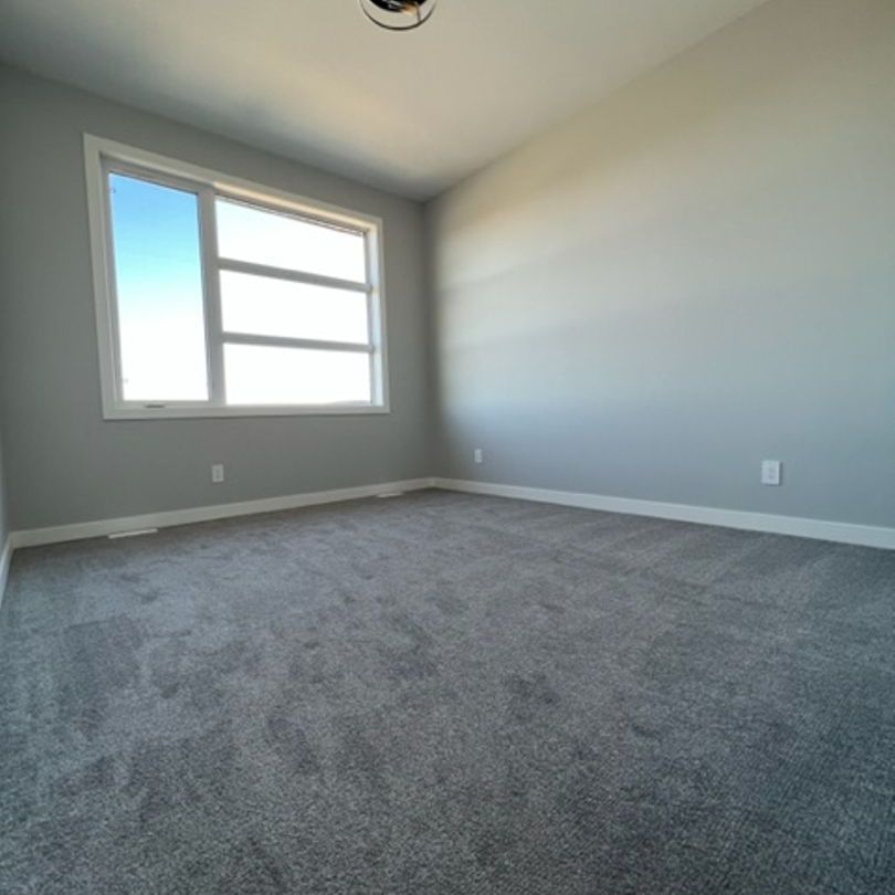 Brighton - 3 Bedroom/2.5 Bathroom Home - 860 Brighton Gate - Photo 1