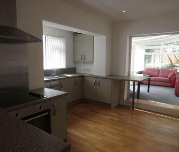 Bedroom Detached House In Winton, BH9 - Photo 1