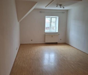 Gut aufgeteilte 2-Zimmer-Wohnung mit möblierter Küche im Zentrum vo... - Photo 5