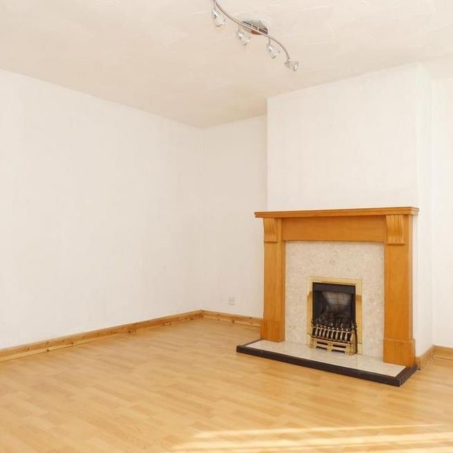 3 bedroom end of terrace house to rent - Photo 1