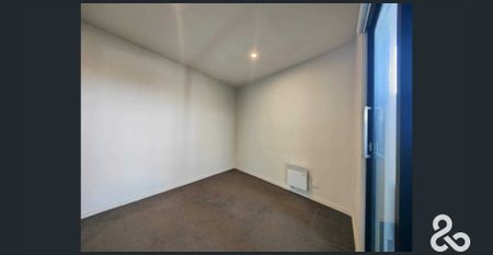 PERFECT START IN UNI HILL - Photo 4