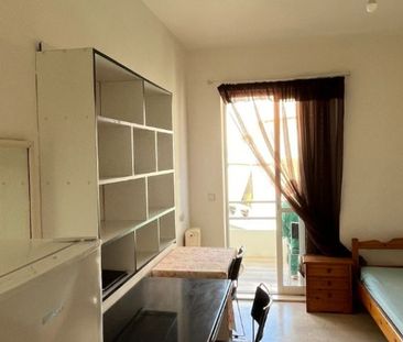 Ενοικιάζεται λειτουργική επιπλωμένη γκαρσονιέρα σε κεντρικό σημείο ... - Photo 5