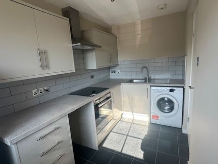 Grandfield, Trinity, Edinburgh, EH6 4TJ - Photo 2
