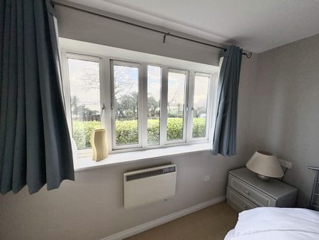 Hermes Court, Hayling Close, Gosport, Hampshire, PO12 - Photo 3