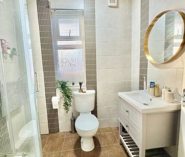 St Stephens Road (6 bed) - Photo 3