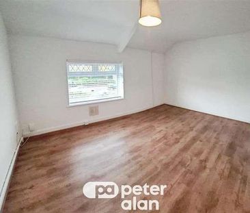 Carmarthen Road, Fforestfach, Swansea, SA5 - Photo 4