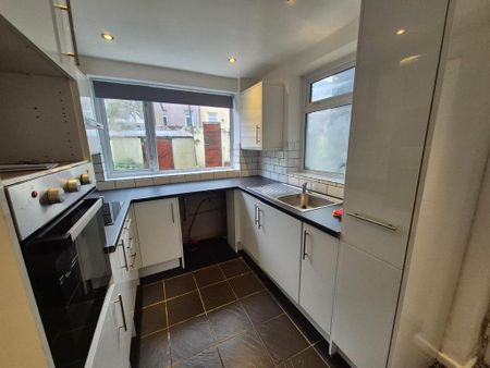 3 bedroom house to rent - Photo 2