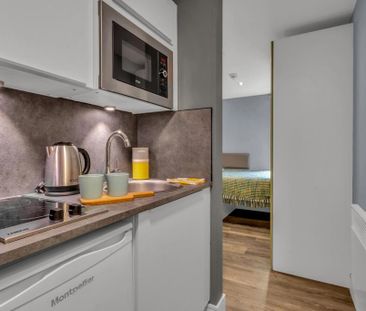 1 bedroom private hall to rent - Photo 3