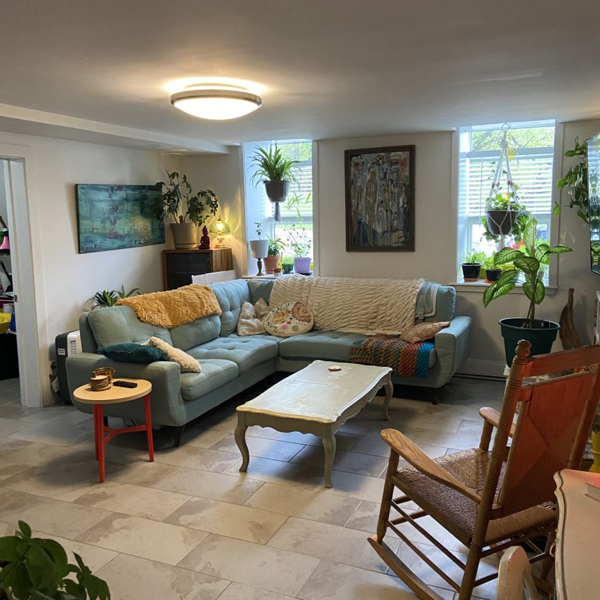 267 Charlotte Suite 1 - Photo 1