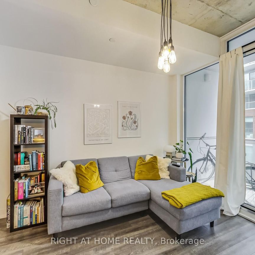 Riverside Square Lofts 15-45 , #621 - Photo 1