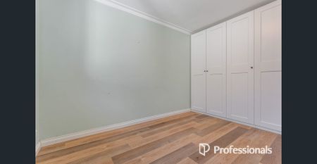 Bright & Modern 3x1 Home in Tuart Hill - Photo 3